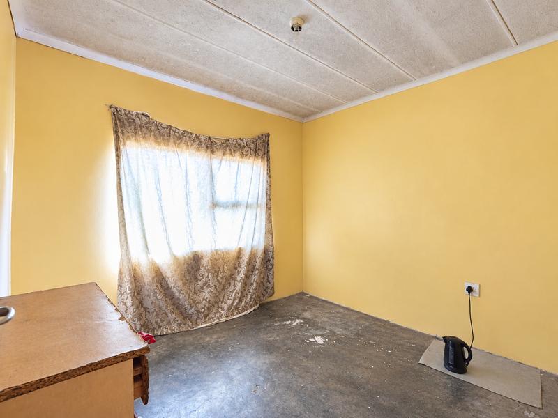 6 Bedroom Property for Sale in Northcrest Eastern Cape